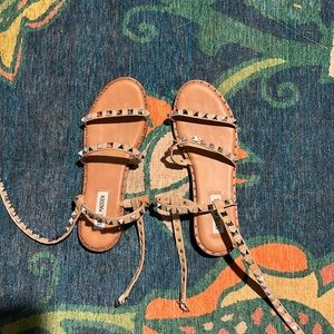 Steve Madden flats. 7.5